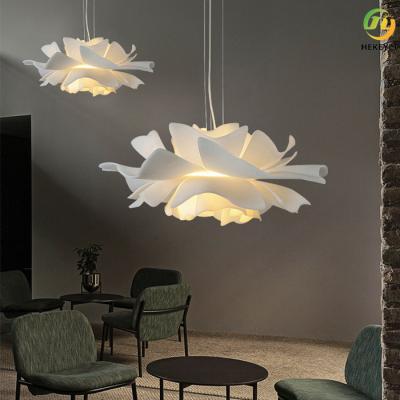 China Lámpara moderna de la flor de la sala de estar E27 de la lámpara italiana del comedor en venta