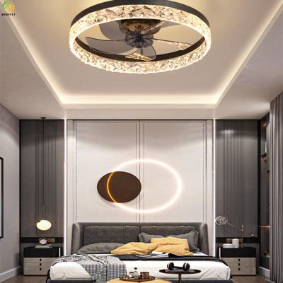 China Casa nórdica de cozimento Art Ceiling Fan Light da luz do pendente do diodo emissor de luz da pintura à venda