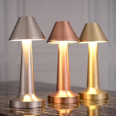China 12.5x21x9CM Acrylic Tricolour Metallic Touch Table Lamp Battery Operated Wireless for sale
