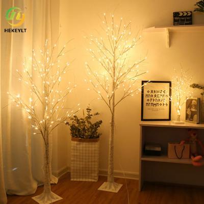 Chine Nordic Simple Birch Luminous Tree Colored Lights For Restaurant Bedroom Broadcast Room Decoration à vendre