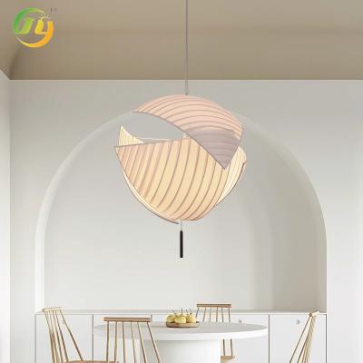 China Wabi-sabi white art bedroom livingroom restaurant chandelier Nordic fabric cloth Irregular molding Bud pendant light à venda