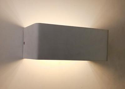 China Luz moderna branca de alumínio impermeável da parede 9w da cor 20*10*8cm à venda
