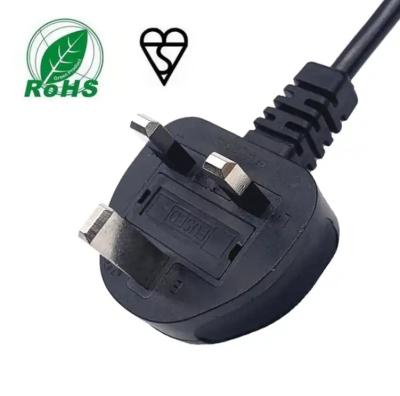 Chine BS1363 Royaume-Uni 3 broches de câble d'alimentation conforme à la CEI320 pour les appareils électroniques de consommation 220V - 250V à vendre