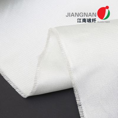 China High Tensile Strength Fiberglass Satin Woven Cloth For Industrial Use Woven Fiberglass Cloth à venda