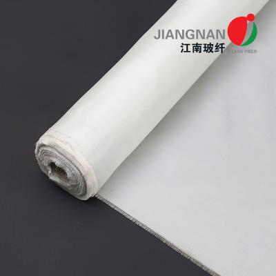 中国 白い0.2mmの電気絶縁材に使用する7628電気ガラス繊維を平織り 販売のため