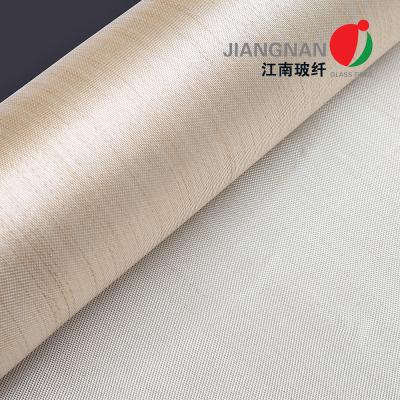 China 0.8mm Golden Color Fiberglass Cloth Roll HT800 Fireproof For Welding for sale