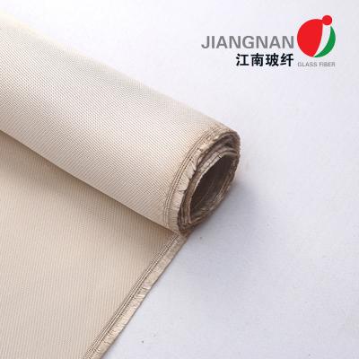 Chine La soudure élevée de tissu de fibre de verre de silice de résistance thermique capitonne la couverture du feu à vendre