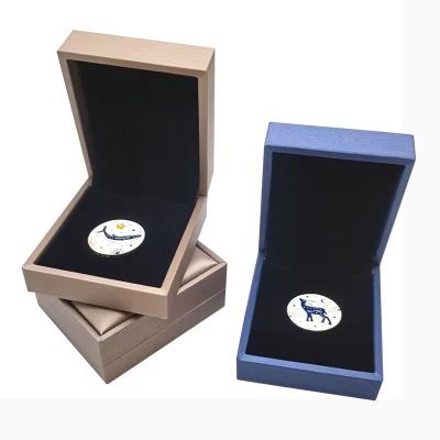 China High Classic PU Wrapped Commemorative Coin Boxes Navy Champagne Coin Keeper Box for sale