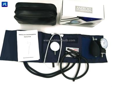 中国 血圧の袖口のゴム製空気ぼうこうの二重管のための二重ヘッド聴診器のスーツ 販売のため