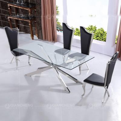 China Clear 0.82CBM SS Dining Tables 4 Seater 93kg Modern Dining Room Table for sale