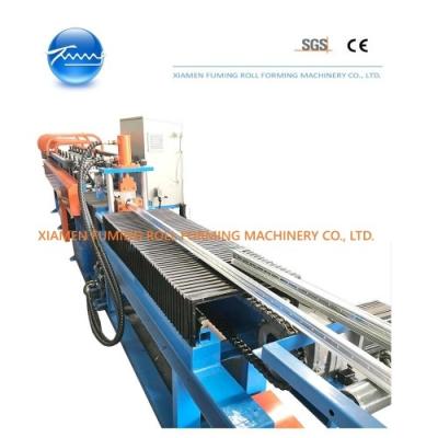 China Precision Top Hat Roll Forming Machine Cutting Non Stop High Speed for sale
