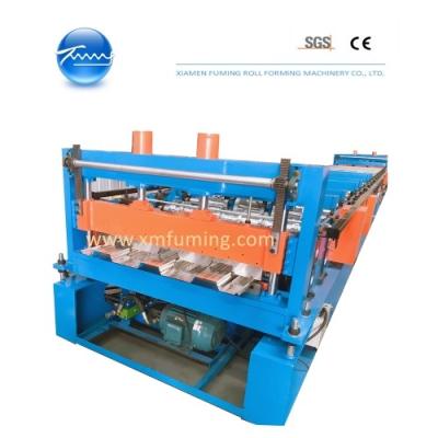 China Industrial Floor Decking Roll Forming Machine Custom Hydraulic Cutting for sale