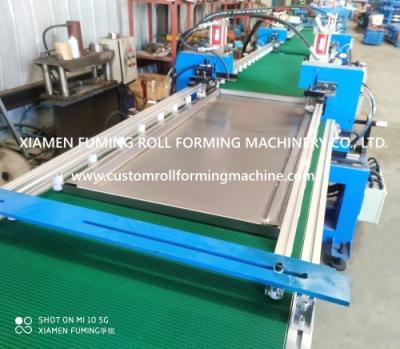 Cina 11KW Profili verticali Racking Roll Forming Machine controllata da PLC in vendita
