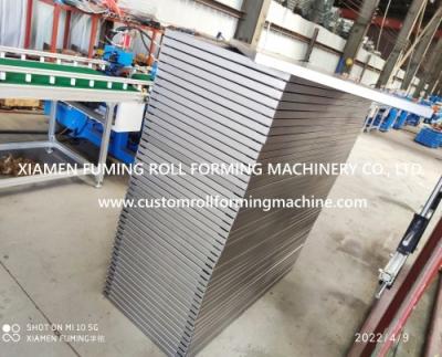 China Máquina de moldear rodillos de estantes de acero en venta