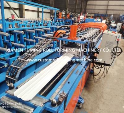 China Panel de cercas PPGI / máquina de moldeado de rodillos de cercas industrial personalizado en venta