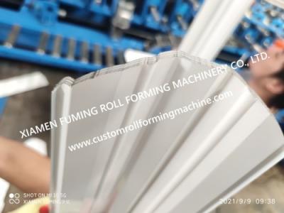 Cina GI Fence Roll Forming Machine Tipo di taglio idraulico personalizzato in vendita
