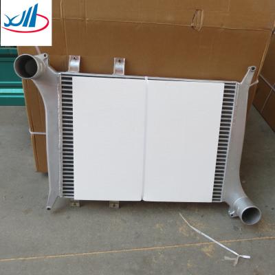 China Piezas de WG9719530281 Liuqi Chenglong que construyen el de climatizador intermedio del refrigerador intermedio del camión del cargador en venta