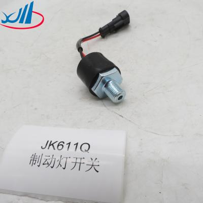 Chine L'interrupteur de la lampe de freinage électrique pour camion Dongfeng EQ153 ASSY 37RN4-57020 à vendre