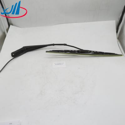 Cina New Design Car Blade Soft Type Windshield Wipers Ex Wiper Blade Made In China Wiper Blade in vendita