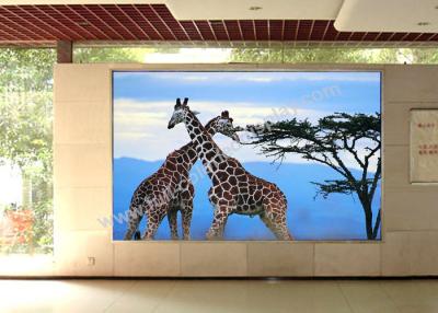 China Slim P5 1300cd / ㎡ Led Advertising Screen Board Install In Building FaçAde for sale