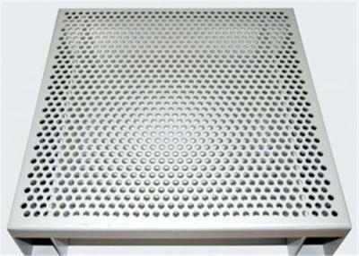 China Hoja de aluminio perforada hexagonal 3003 H14 para los paneles de pared acústicos en venta