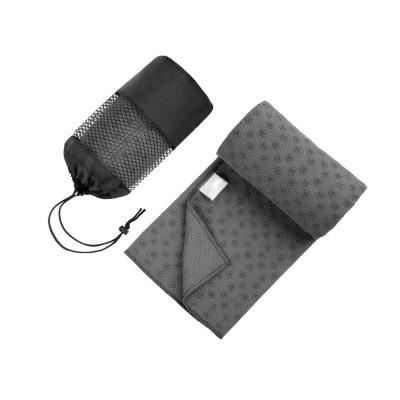 China Eco Friendly Non Slip Digital Printed Yoga Microfiber Mat Towel With Corner Pockets for sale