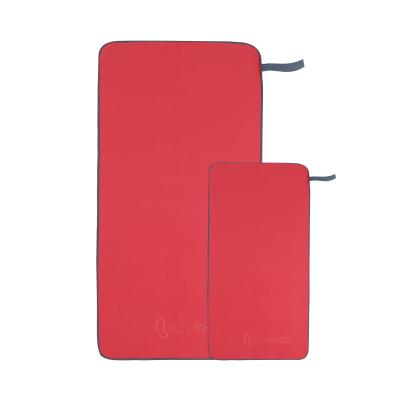 China A toalha vermelha feita sob encomenda do Gym de Microfiber dos esportes da aptidão fácil toma 90x180 à venda