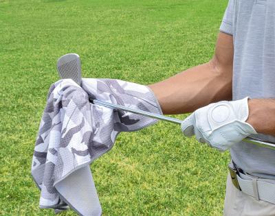China Easy To Clean Microfiber Soft Golf Towel Lightweight for sale