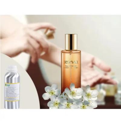 Chine Pure en vrac Original parfum parfum de poire fleur d'huile parfumée pour la fabrication de parfum à vendre