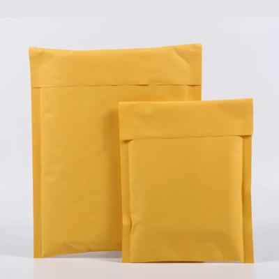 China Kraft Bubble Mailer Packaging Envelope Bubble Mailing Packaging Roll Bag for sale