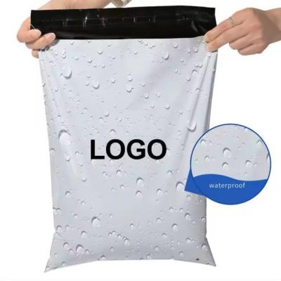 China 100 1000 Pack Poly Mailer Bags with Lightweight Self-sealing Adhesive Strip Easy Closure for sale