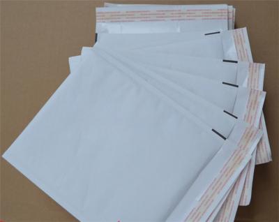 China White Disposable Bubble Wrap Lined Envelopes , 10.5