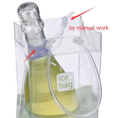 China Non Toxic Clear PVC Packaging Bags , Wine Packaging Ice Cube Pouch With Handle for sale