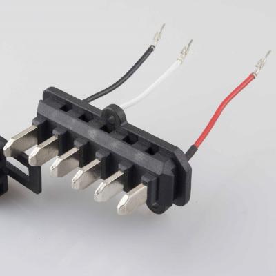 China 203 - enchufe plástico de la inyección de la batería de las piezas de la inyección de 301m m a 3 estafas del micrófono del Pin Molex en venta