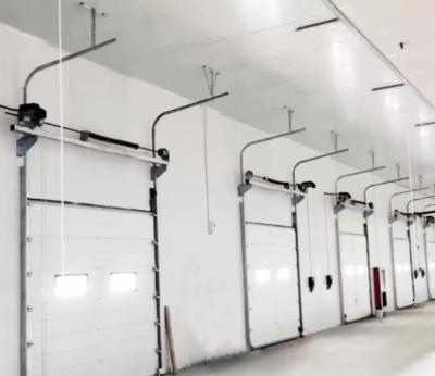 Chine Petit pain vertical isolé en acier d'ascenseur vers le haut des portes sectionnelles aériennes commerciales électriques de garage industriel automatique en métal à vendre
