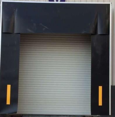China Anti Wind Retractable Loading Dock Shelter Loading Bay Equipment Wear Resisting for sale