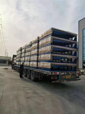 China Security Loading Loading Dock Leveler Cargo Handling Equipment With Hold Down Function for sale