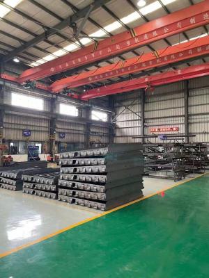 China En grandes cantidades de acero resistente de conducción hidráulico del equipo del nivelador del embarcadero en venta
