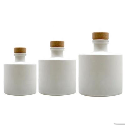 China 120ml Decorative Glass 120mm Height Reed Diffuser Bottle for sale