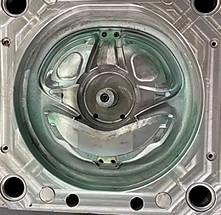 China ODM Automotive Plastic Mould Multi Cavity Steering Wheel Mold Automobile for sale