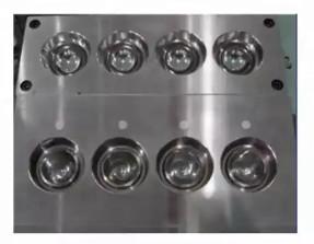 China La cavidad de molde de la lente óptica del OEM llevó la inyección ISO9001 del molde del bulbo en venta