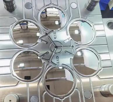 China Hohe Präzisions-optische Linsen-Form-Polierkundenbezogenheit LKM zu verkaufen