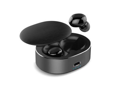 China Fone de ouvido sem fio de V5.0 TWS Bluetooth, em auriculares de Bluetooth do esporte da orelha com escaninho de carregamento à venda