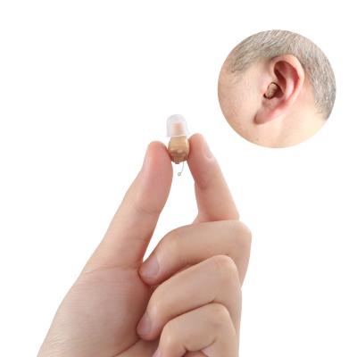 China Exquisite Noise Reduction Invisible Hearing Aids Ultralight 1.36mA 1 Year Warranty for sale