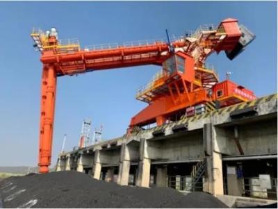 China 1200t/h Screw Ship Unloader Applied To Seaport for sale