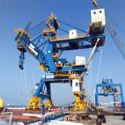 Chine Chargeurs résistants de bateau pour le chargement de charbon et de grain de minerai sur le terminal de port maritime à vendre