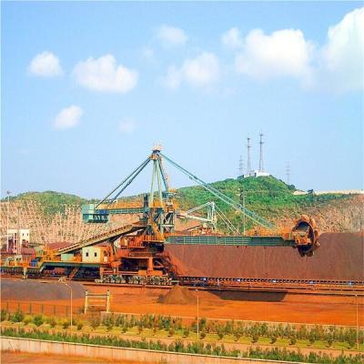 China Corral material a granel que apila y que reclama el equipo en el corral para el almacenamiento del carbón en venta