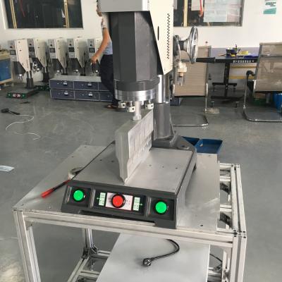 Chine Soudeuse ultrasonique de tache de la machine de soudure de feuille de PVC de 350KG 220V 28khz à vendre