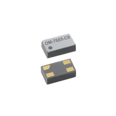 China XO CMOS Crystal Oscillator 32.768 KHz 1.5V - 5.5V Enable / Disable for sale