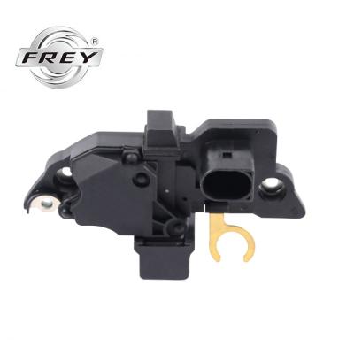 China Alternator Regulator Auto Electrical Spare Parts 0031542406 For Mercedes W163 W203 for sale